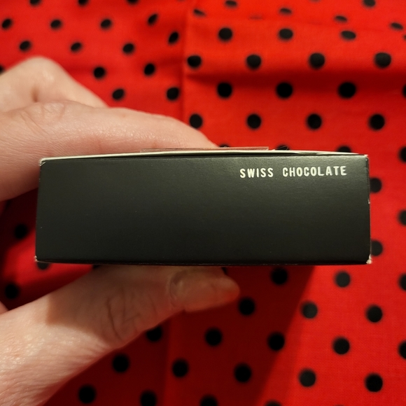 MAC POWDER BLUSH SWISS CHOCOLATE NIB - Picture 2 of 2